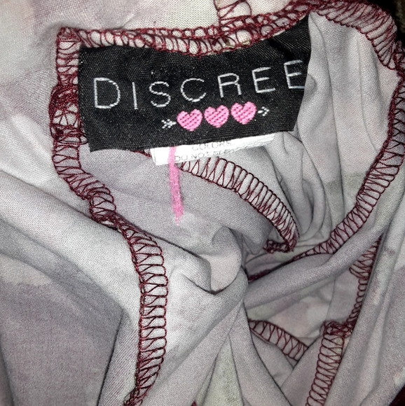 Shirt - Picture 2 of 3